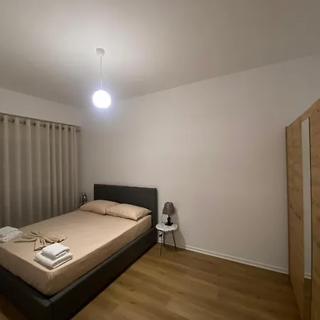 Hena's Apartament Lejlighed *