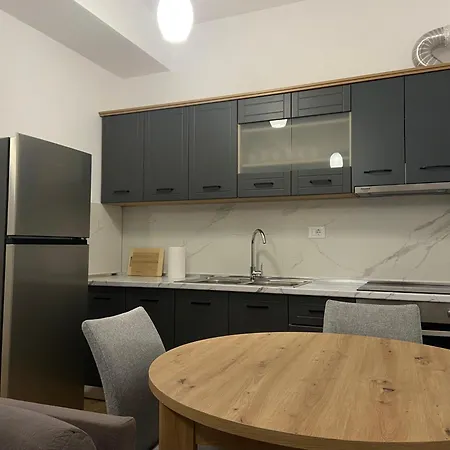 Hena's Apartament Lägenhet