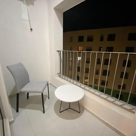 Hena's Apartament *